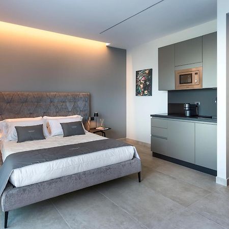 Emerald Hotel Residence Чефалу Екстериор снимка