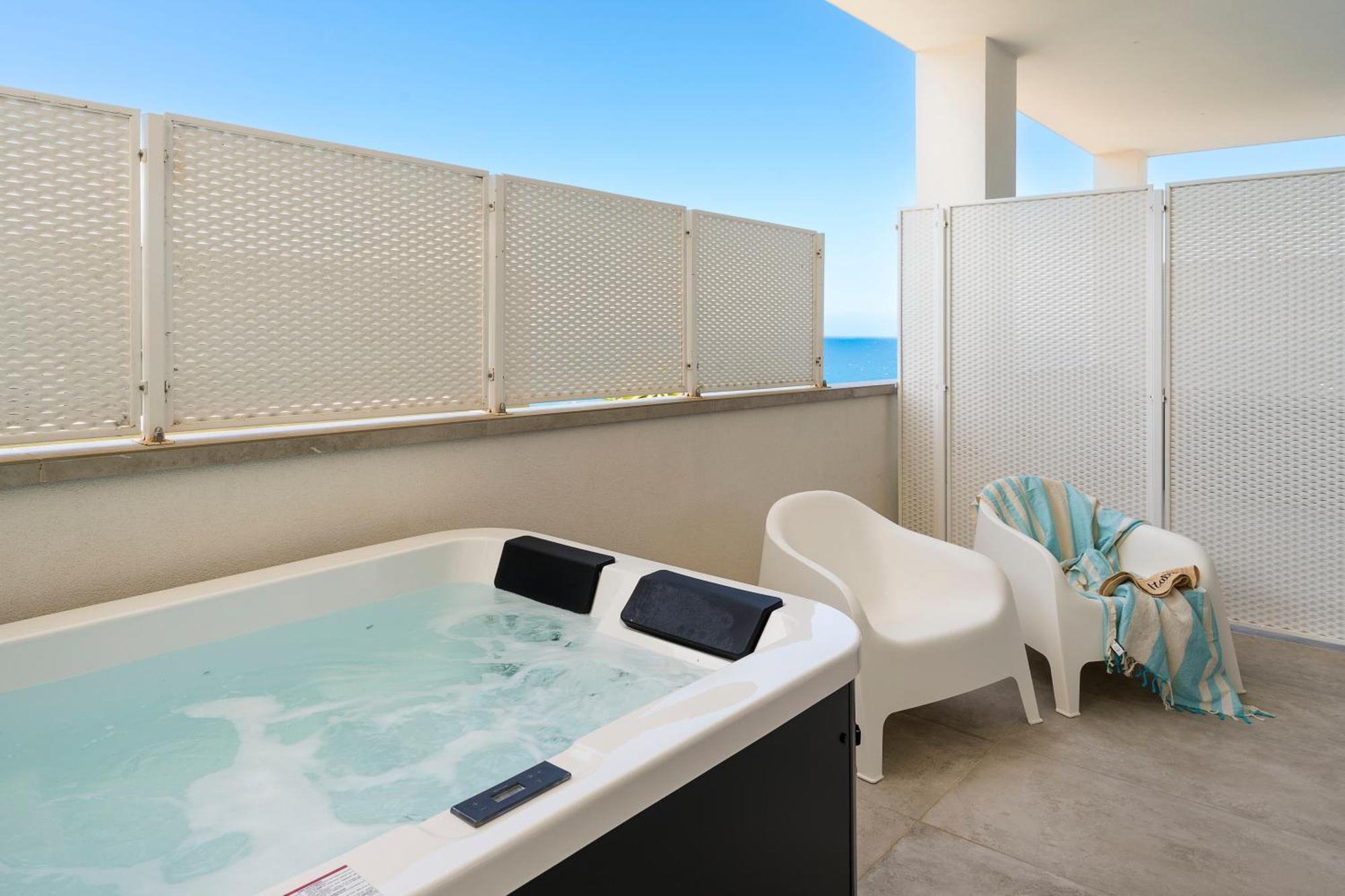 Emerald Hotel Residence Чефалу Екстериор снимка