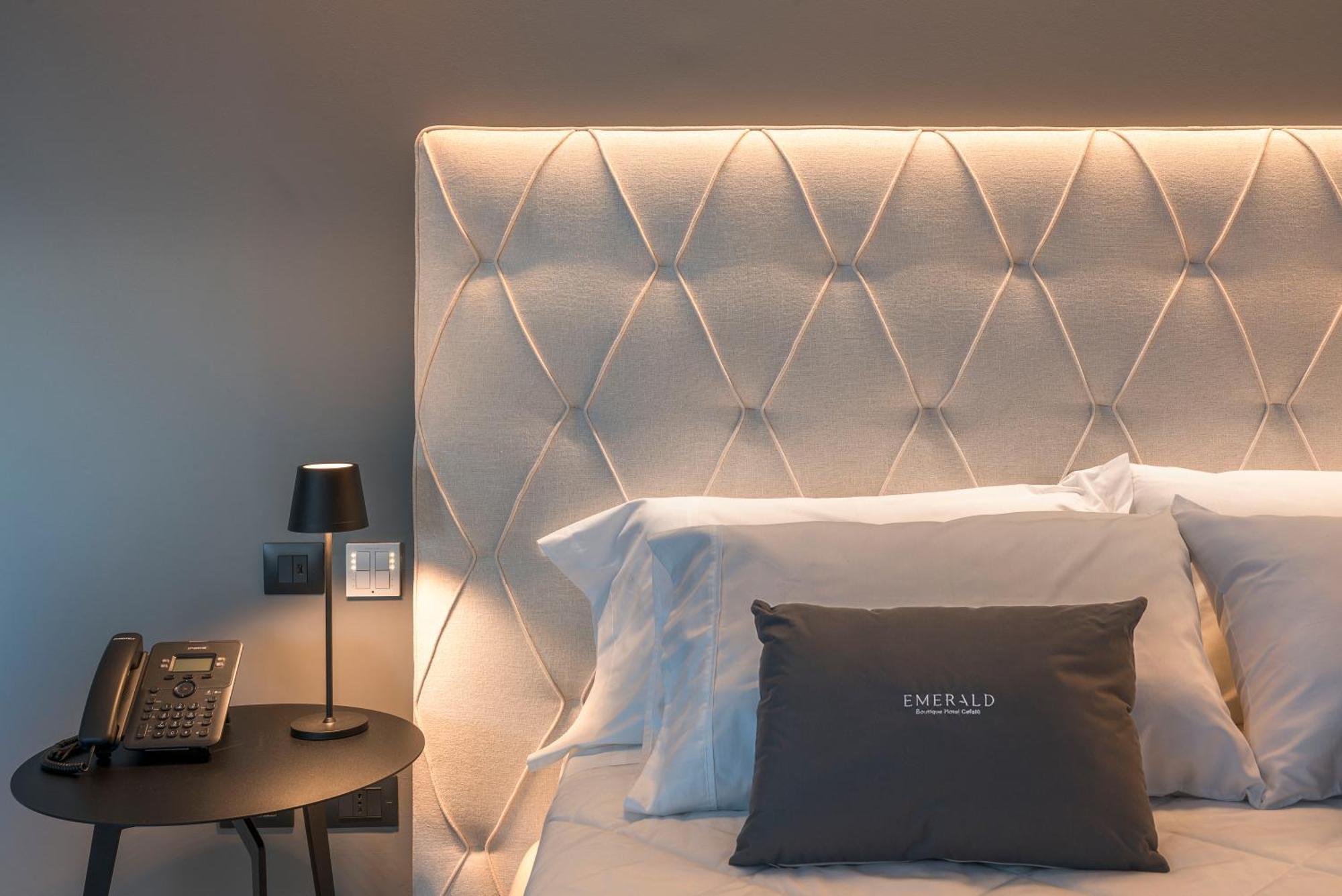 Emerald Hotel Residence Чефалу Екстериор снимка